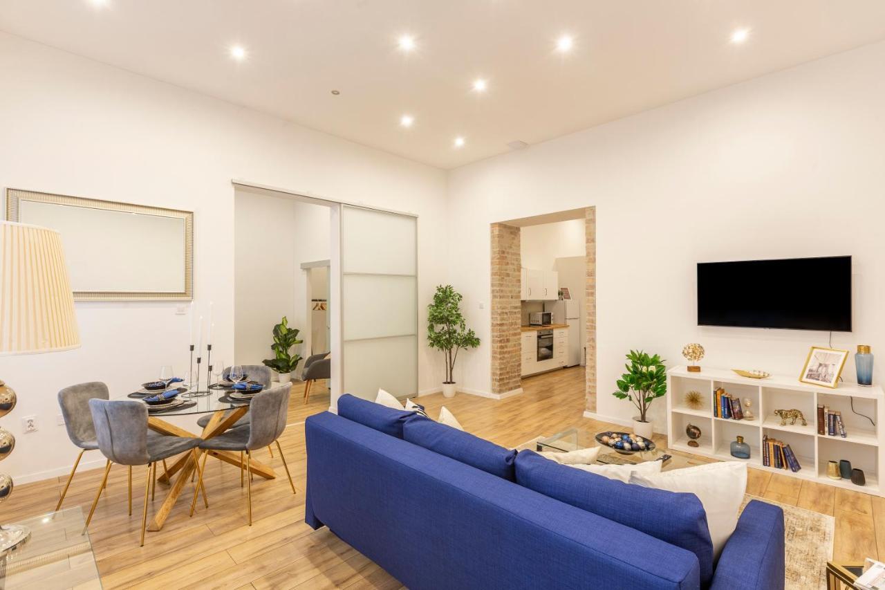 Stylish Luxury Apartment By Anna Budapeste Exterior foto